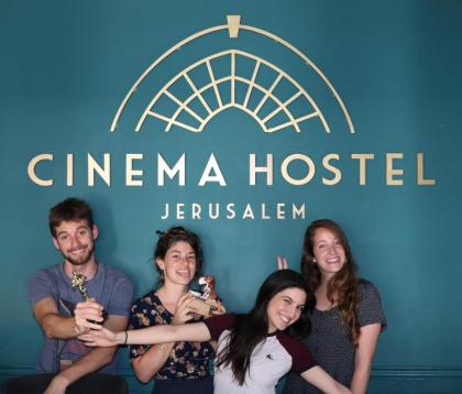 Cinema Hostel Jerusalem - image 8