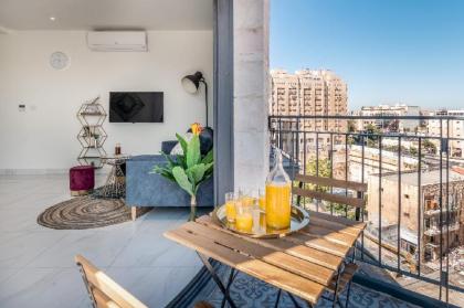 Luxury 2BDR with Balcony&View - Even Israel #54 - image 5