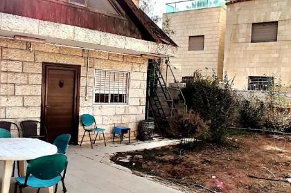 Wonderful Mini House in Central Jerusalem (Baka)! - image 4