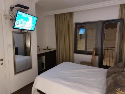 La Perle Hotel - image 22