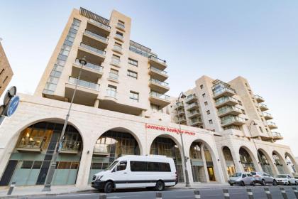 Luxury Two-Bedroom Apartment With Terrace Over Old City View - image 22