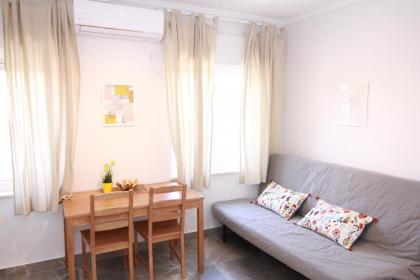 Gabriel Apartments Design Suite - Downtown - image 22