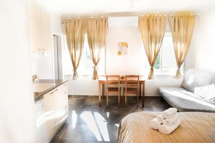 Gabriel Apartments Design Suite - Downtown - image 23