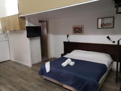 Allenby2 B&B - image 23