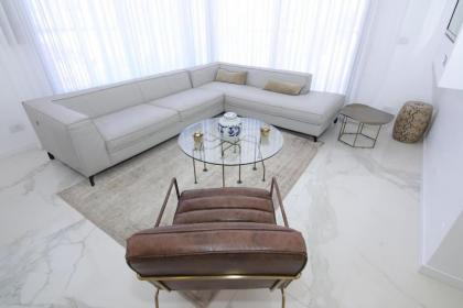 Beautiful 2bdm apt with gorgeous view - image 28