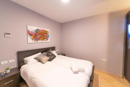 Art Apartment In Mamila - King David Residence - image 21