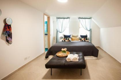 Shlomo Molkho Luxury Apartment By Nimizz - image 23