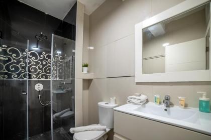 King George 21 Apartments - image 30