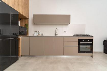 Deluxe 1 Bedrooms Apartment Terrace in City Center - image 13