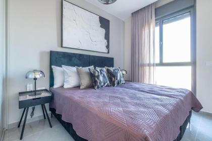 Luxury 1BDR With Amazing View To The Old City - image 21