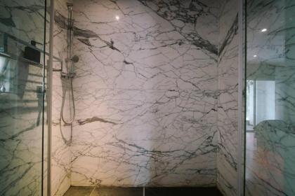 Ehad Haam Luxury Apartment By Nimizz - image 25