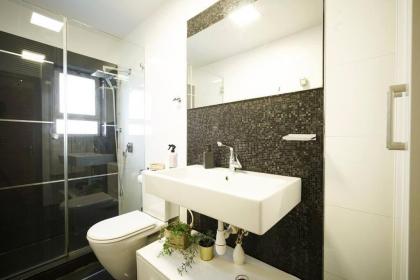 Ehad Haam Luxury Apartment By Nimizz - image 28