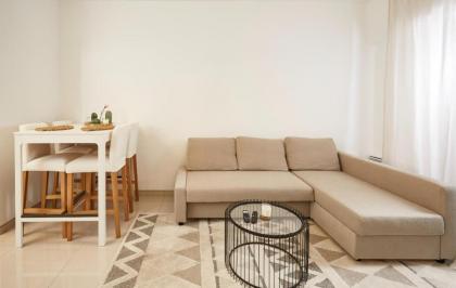 Brand New Flat - Shirat Haneviim - image 29