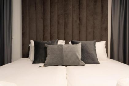 Breathtaking 3BR Villa With Garden Pool Parking - image 27