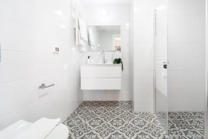 Dreamy 2 Bedroom In Best Location Parking - image 11