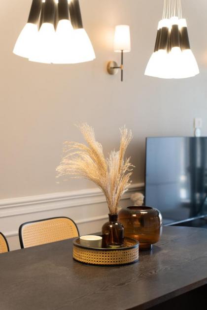 Charming 1Bdr Gem with Astonishing Views Overlooking the Historic Town - image 24