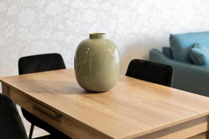 Stylish 1 Bedroom In The Heart Of Jerusalem - image 21