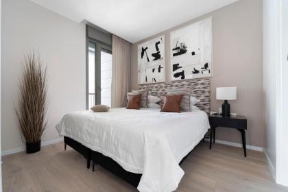 Luxury 2BDR In The Heart Of Jerusalem - image 15