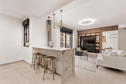Deluxe 3 Bedrooms In The Heart Of Jerusalem - image 10