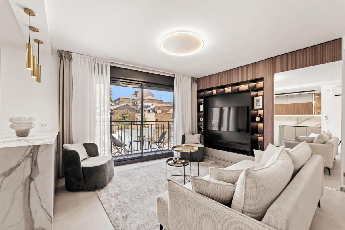 Deluxe 3 Bedrooms In The Heart Of Jerusalem - image 2