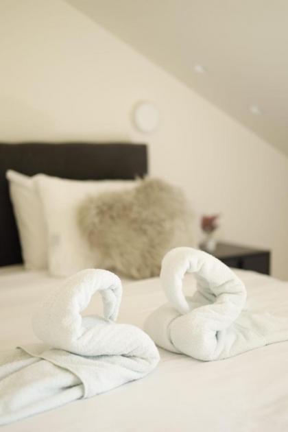 Jerusalem airbnb - image 27