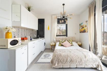 Machane Yehuda Apartments - image 24