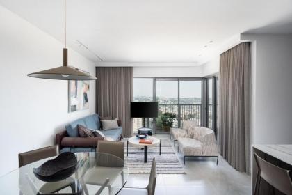 Luxurious 16th-Floor Apartment with Panoramic Views in Savyon View Tower Jerusalem - image 2