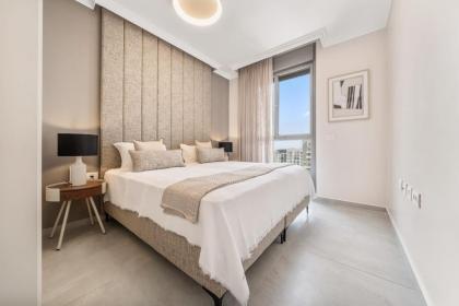 Luxurious 1 Bdr Apartment with Stunning Views in Central Jerusalem - image 2