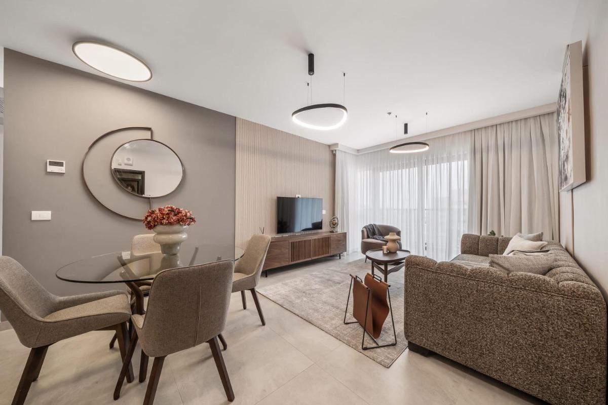 Luxurious 1 Bdr Apartment with Stunning Views in Central Jerusalem - image 3